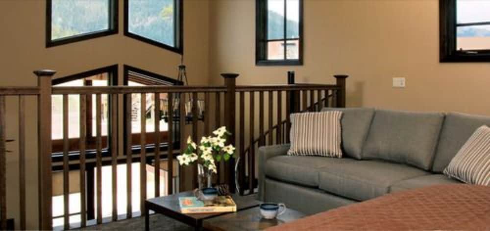 Highlands Ranch Resort - photo 11