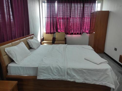 Hotel Pooja Inn Pandharpur in Pandharpur, India