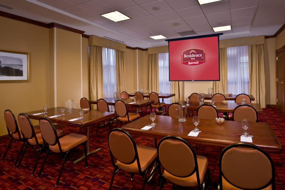 Residence Inn Alexandria Old Town Duke Street by Marriott - photo 41