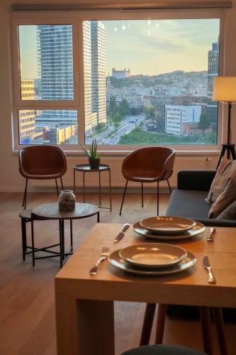 Premium new apartment with panoramic castle view — 4-Star Luxury Hotel in Bratislava, Slovakia
