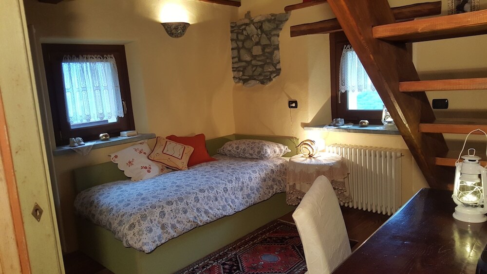 Charming Chalet With Panoramic View — Antey-Saint-Andre — photo 2
