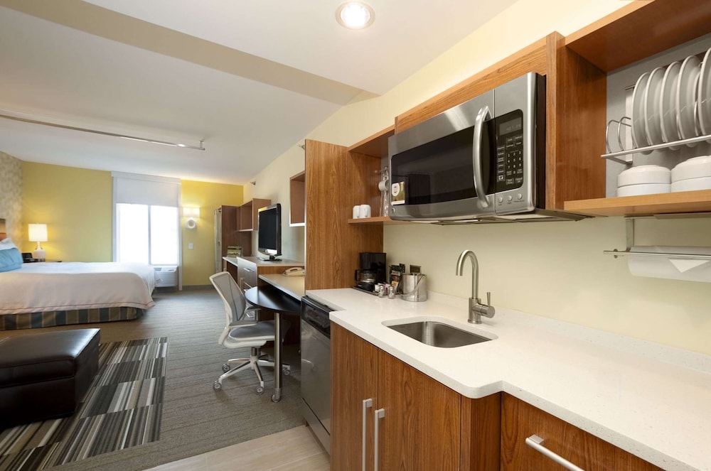 Home2 Suites by Hilton Biloxi North D'Iberville - photo 12
