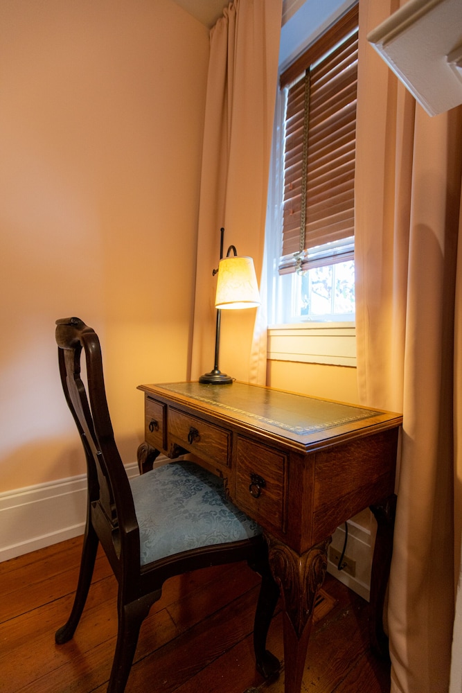 Thomas Rose Inn - photo 7
