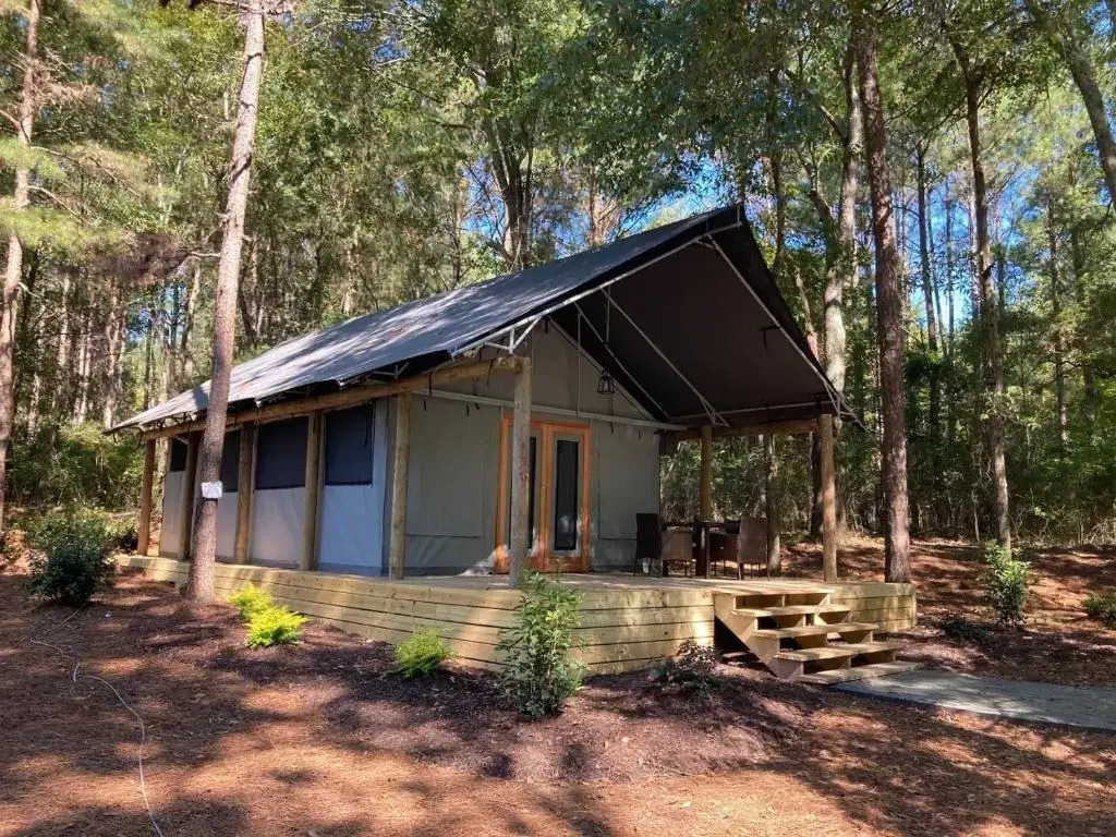 Pine Mountain RV Resort - carbon neutral hotel in Pine Mountain