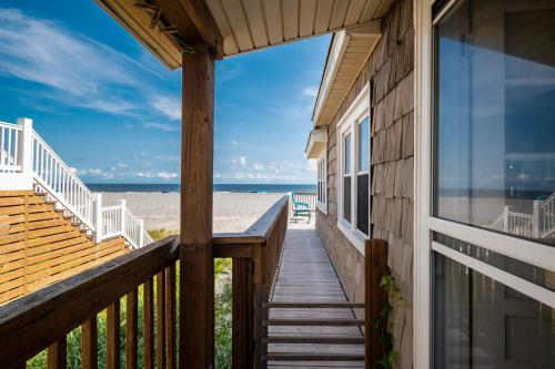 Beside the Sea by Oak Island Accommodations - photo 31