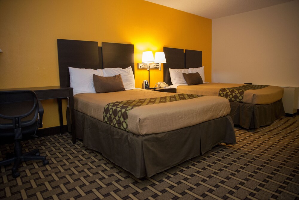Ahoskie Inn - photo 11