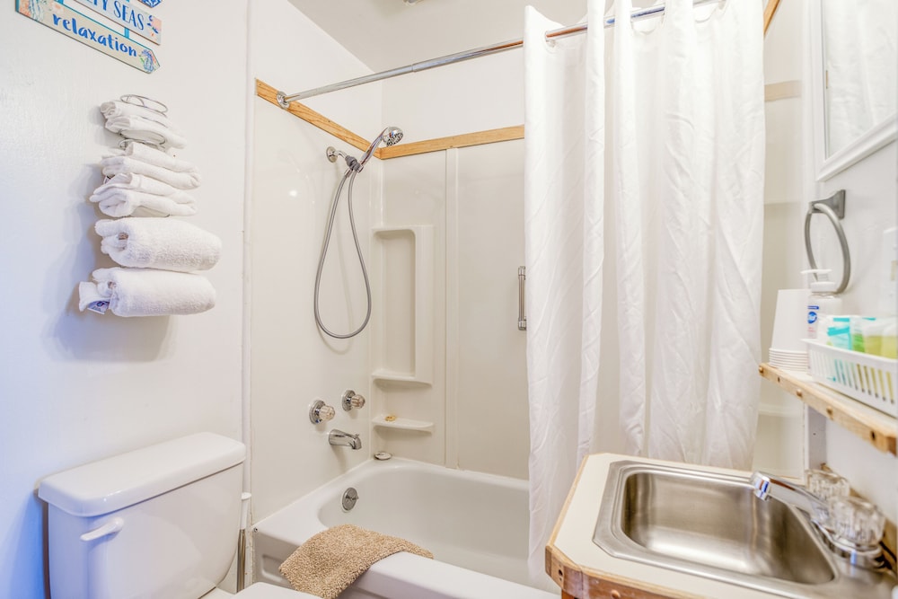 Moolack Shores Inn - photo 111