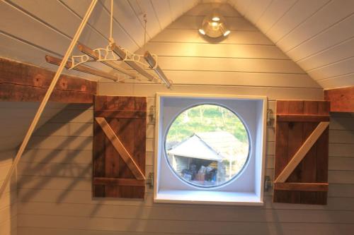 The Scullery a quirky annex with wood fire in Huddersfield, United Kingdom