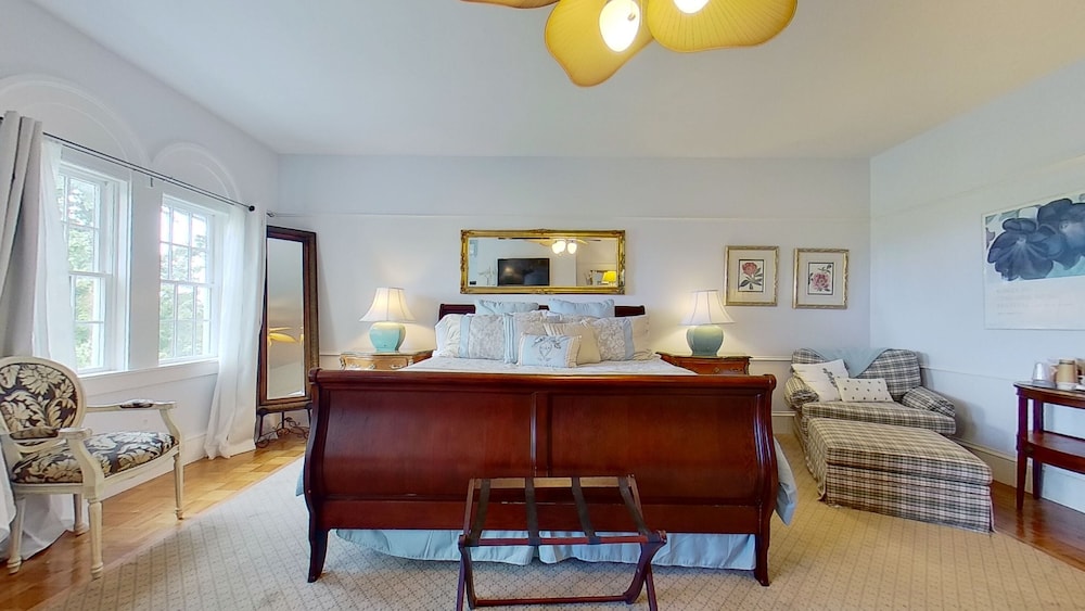 John Joseph Inn - photo 10
