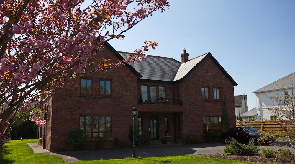 Oranhill Lodge B&B — 4-Star Luxury Hotel in Oranmore, Republic of Ireland