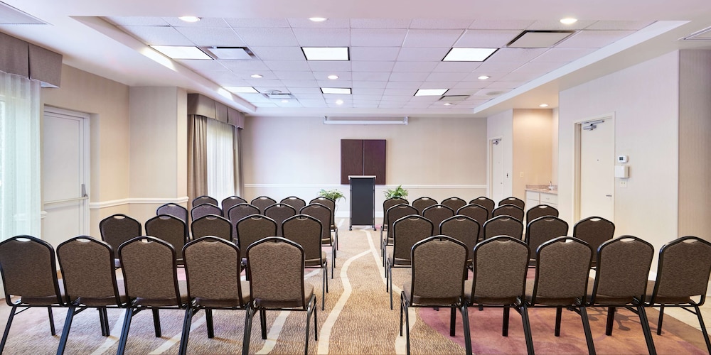 Hilton Garden Inn Charlotte North - photo 28