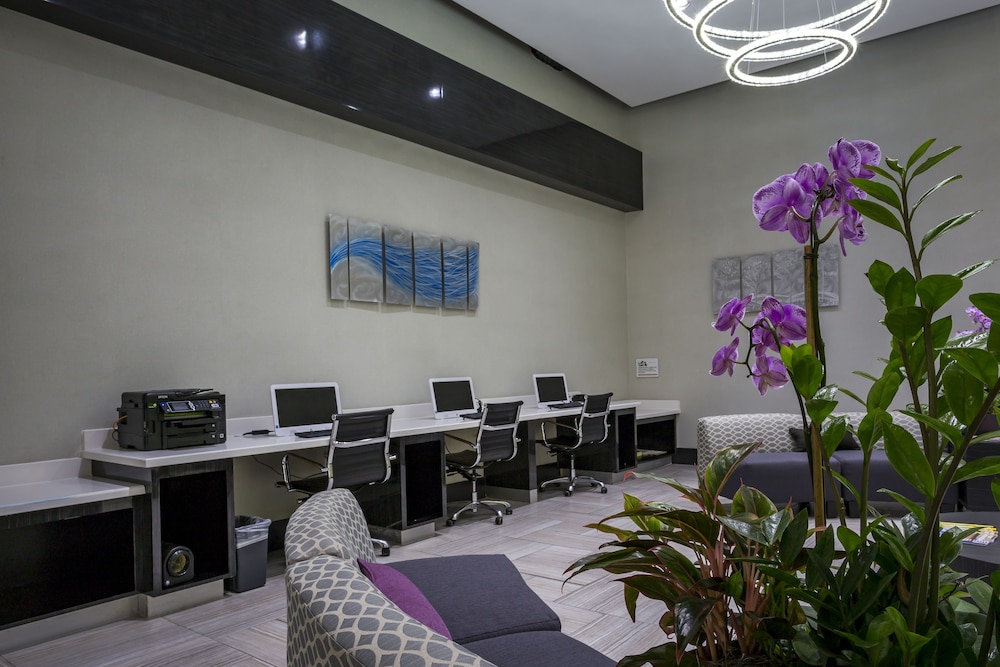 Holiday Inn Houston Downtown by IHG - photo 49