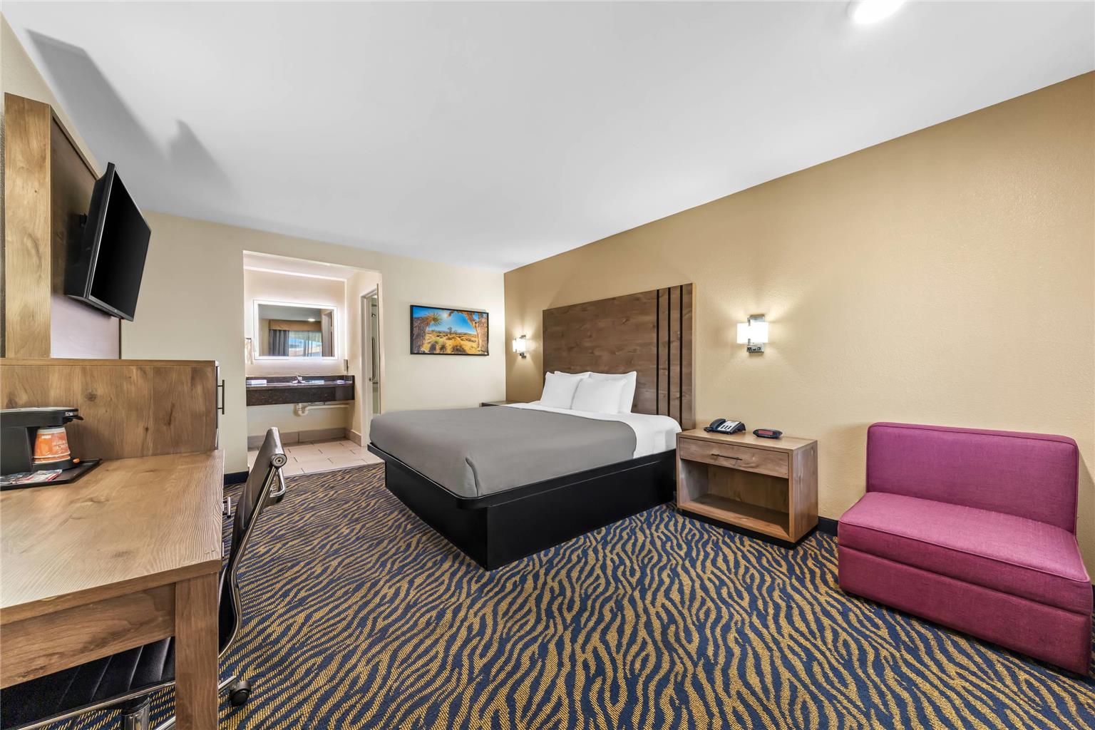 Quality Inn & Suites - photo 14