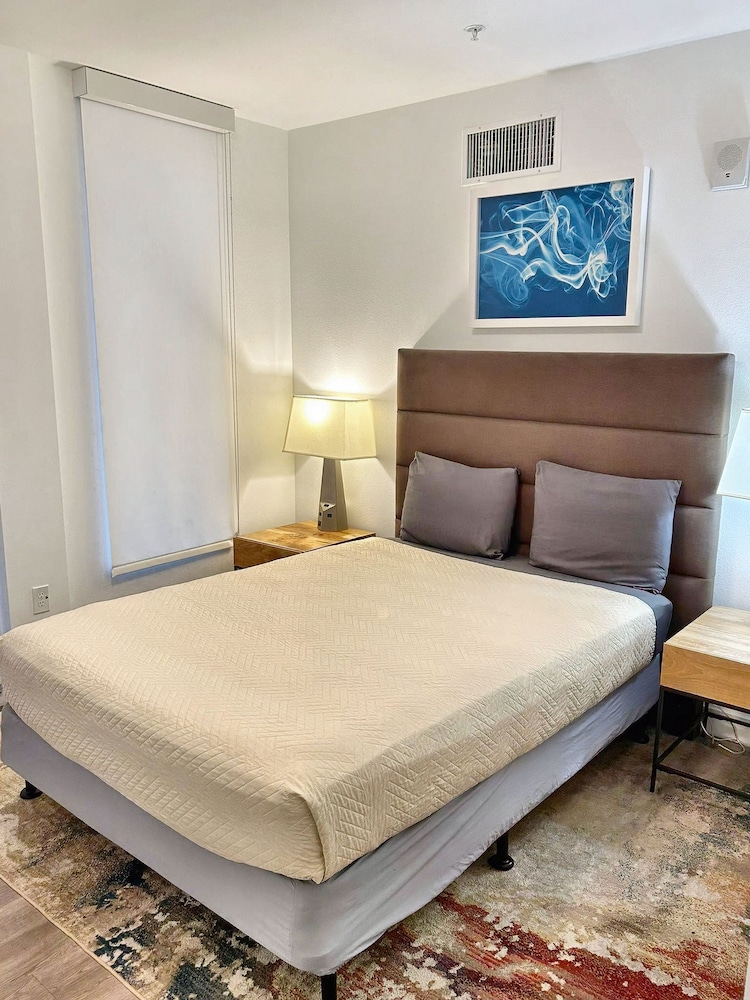 StaysPro GORGEOUS Hollywood Living Los Angeles - photo 8