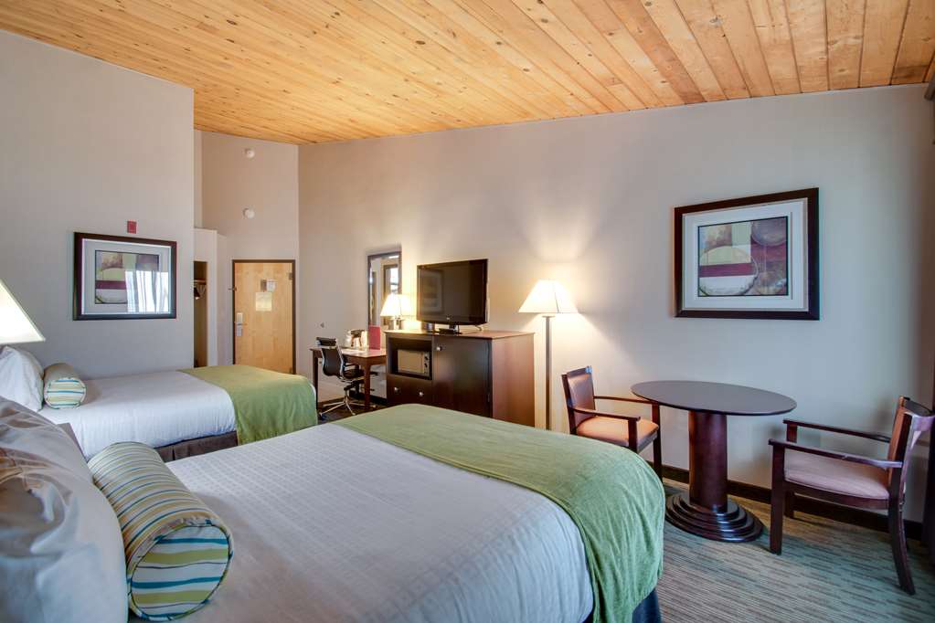 Best Western Plus The Inn at Hampton - photo 11