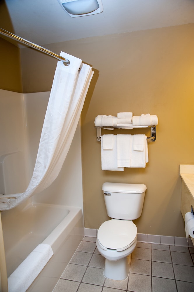 Country Inn & Suites by Radisson Milwaukee Airport WI - photo 17