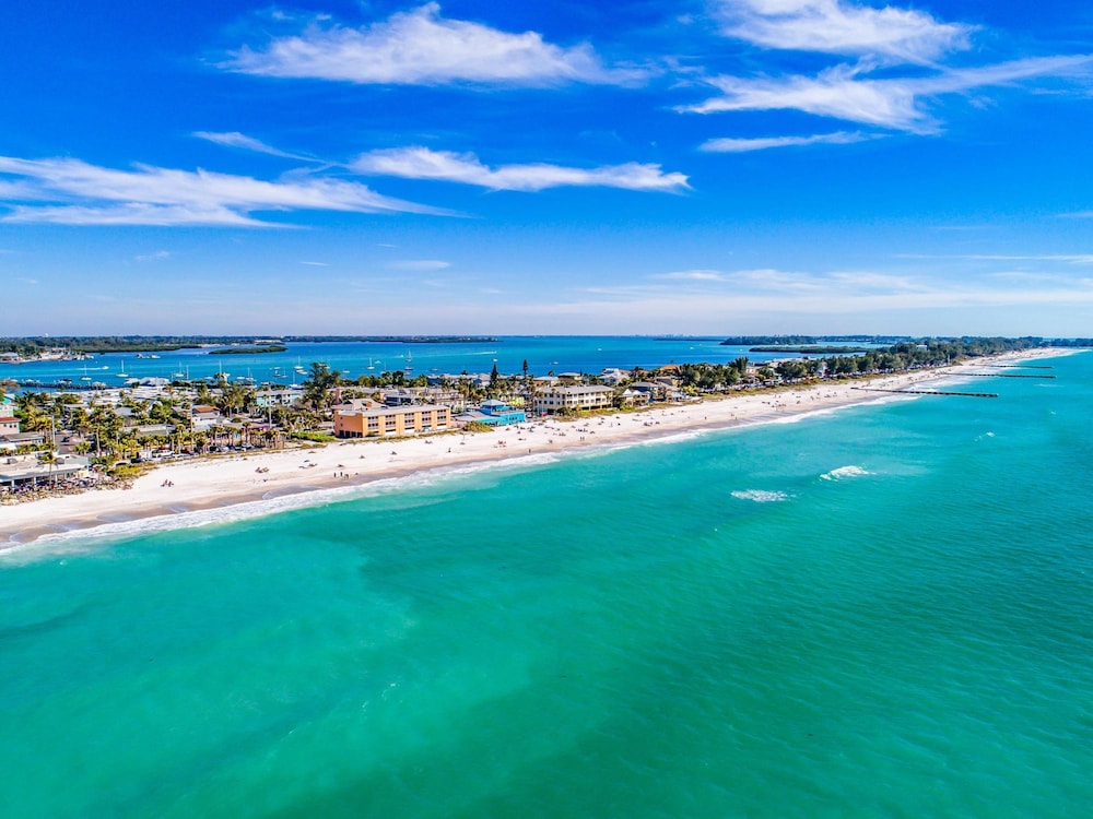 Anna Maria Island Beach Palace - photo 16