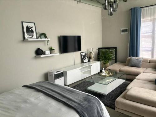 Les Chouettes Blanches - carbon neutral hotel in Benet