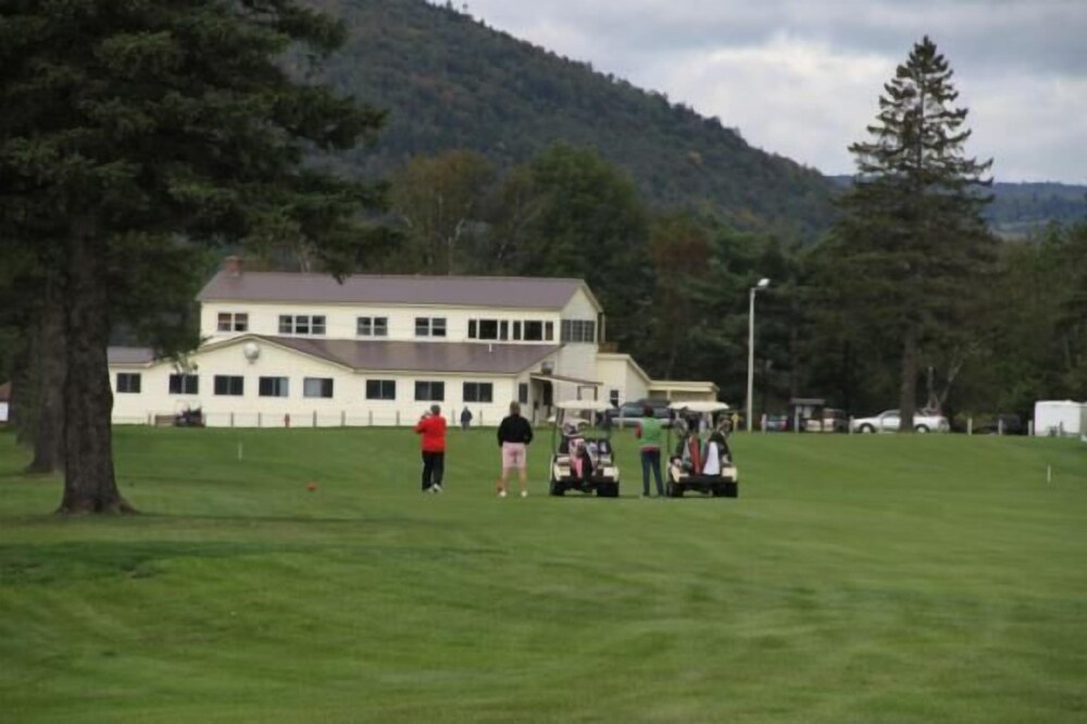 Colebrook C.C. & Motel - photo 34