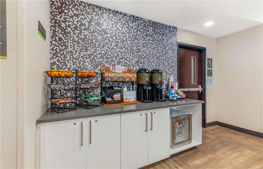 Extended Stay America Premier Suites Miami Airport Doral 87th Avenue South - photo 5