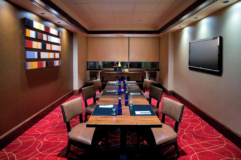 Philadelphia Airport Marriott - photo 35