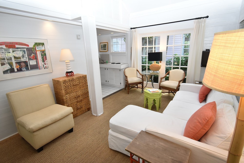 Simonton Court Historic Inn & Cottages - photo 111