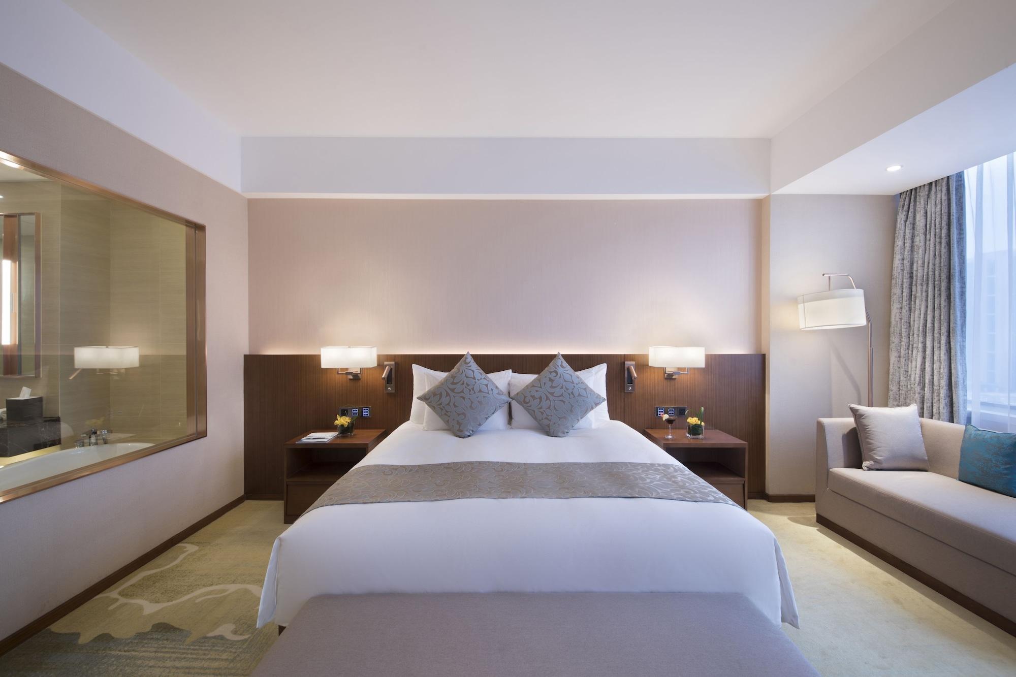 Huayou New Century Grand Hotel — 5-Star Luxury Hotel in Changchun, People's Republic of China