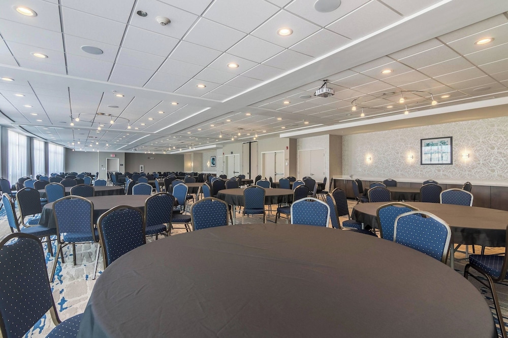 SpringHill Suites by Marriott Oklahoma City Downtown - photo 21
