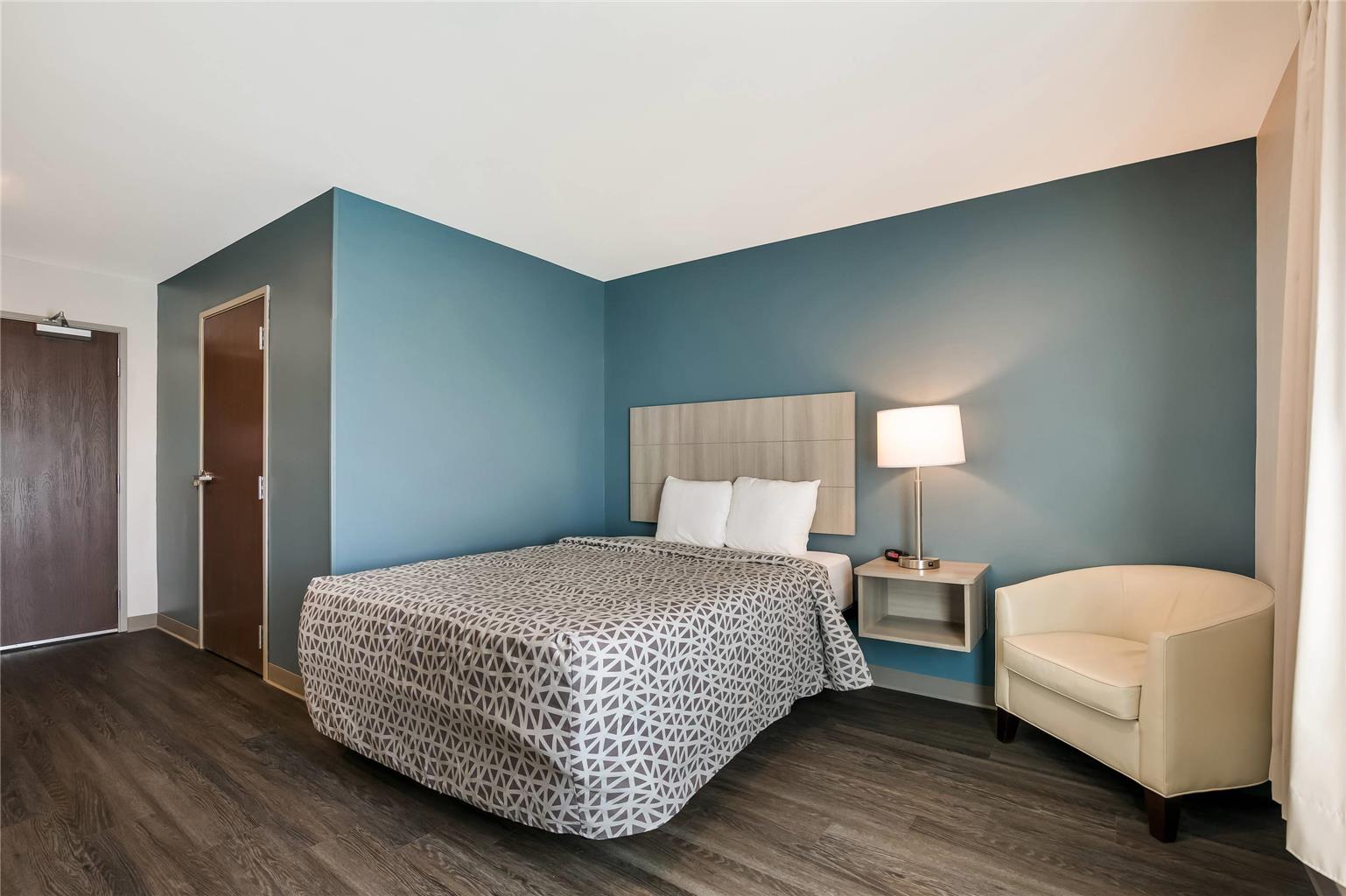 WoodSpring Suites Knoxville West - photo 19