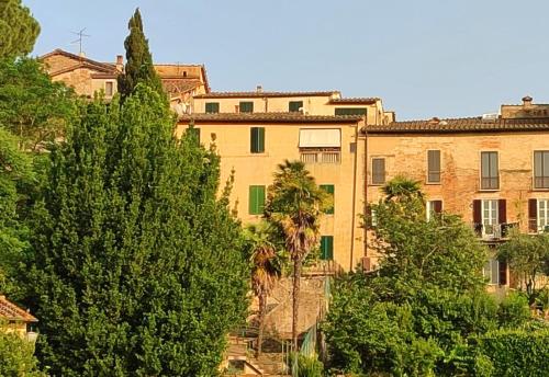 La Loggetta di Stalloreggi — 4-Star Luxury Hotel in Siena, Italy