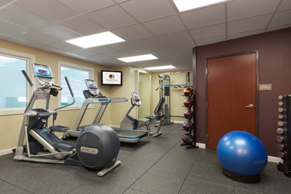 DoubleTree by Hilton Portland Tigard - photo 28