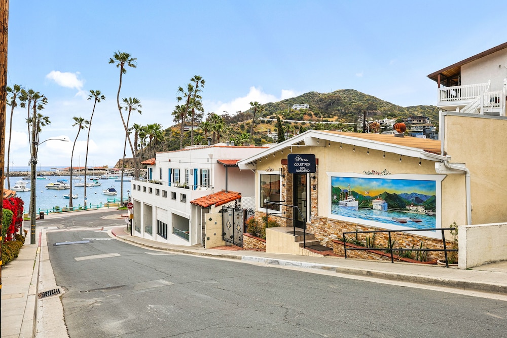 Catalina Courtyard Suites in Avalon, United States