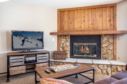 4812 Salt Lick - photo 6