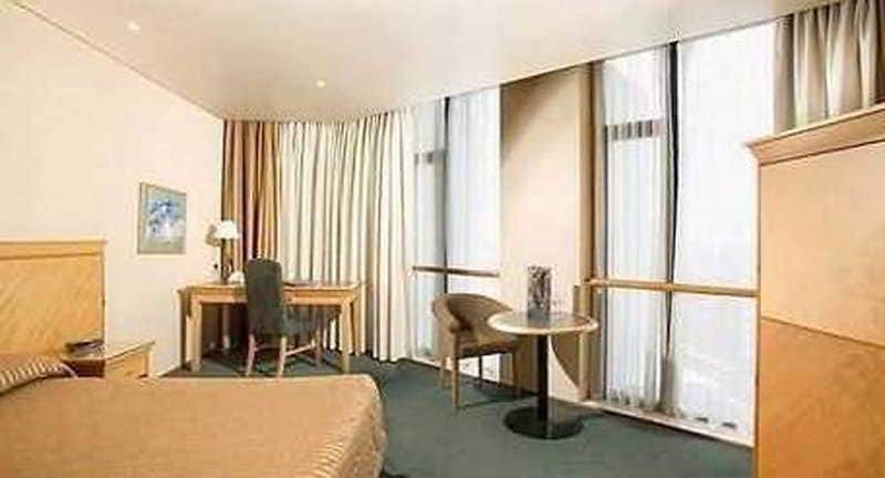 Holiday Inn City Centre Christchurch — 4-Star Luxury Hotel in Christchurch, New Zealand