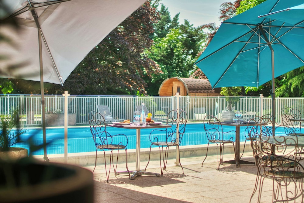 Kyriad Prestige Mulhouse Basel — 4-Star Luxury Hotel in Sausheim, France