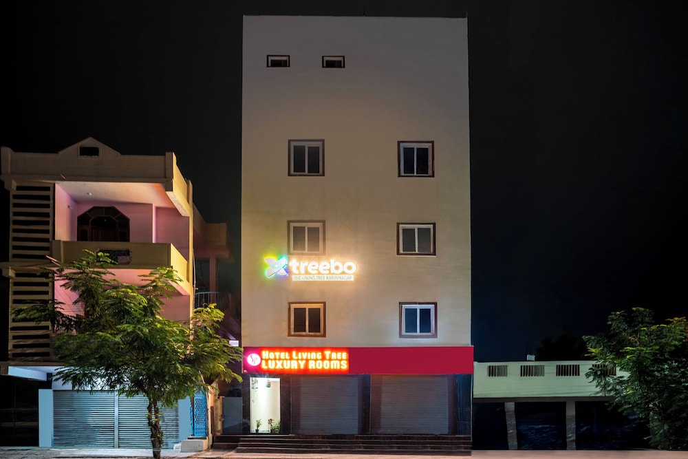 Treebo The Living Tree Karimnagar in Karimnagar, India