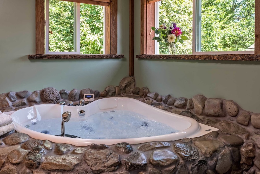 Carson Ridge Luxury Cabins - photo 42