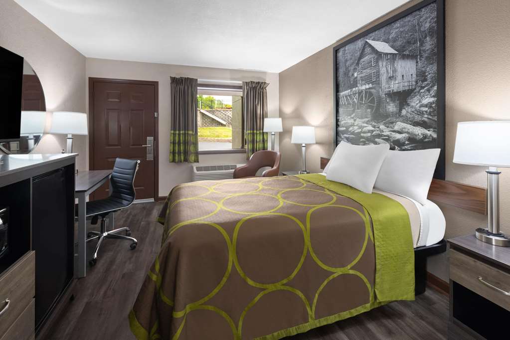 Super 8 by Wyndham Bridgeport Clarksburg Area - photo 14