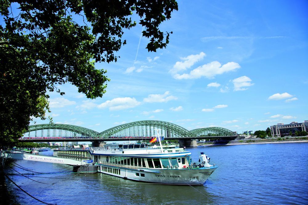 Crossgates Hotelship 3 Star Osthafen Frankfurt in Frankfurt Am Main, Germany