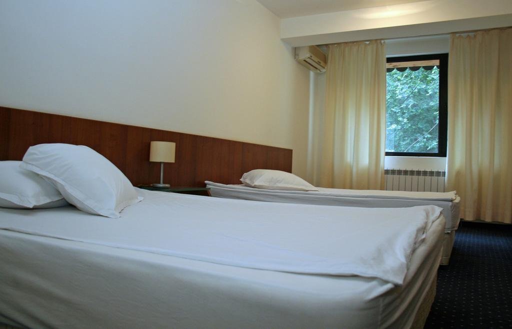 Paradise Complex - last minute hotel in Targovishte