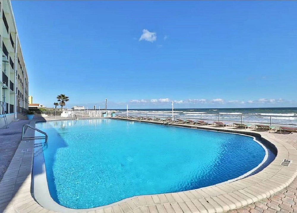 Daytona Inn Studios - featured photo