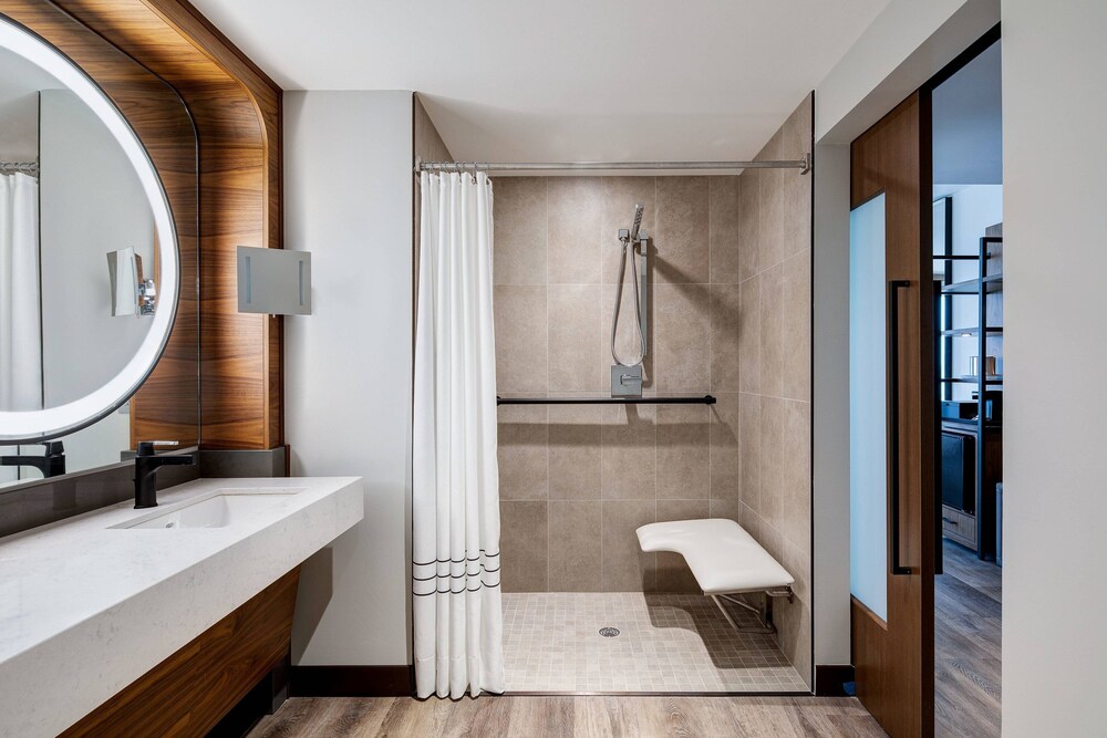 Odessa Marriott Hotel & Conference Center - photo 11