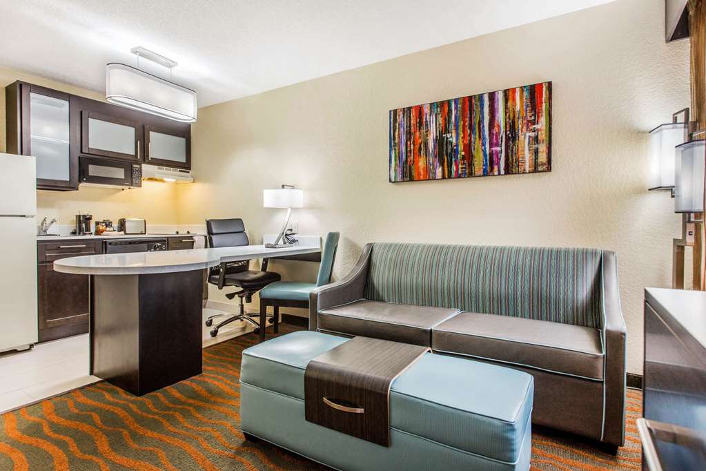 MainStay Suites Greenville Airport - photo 12