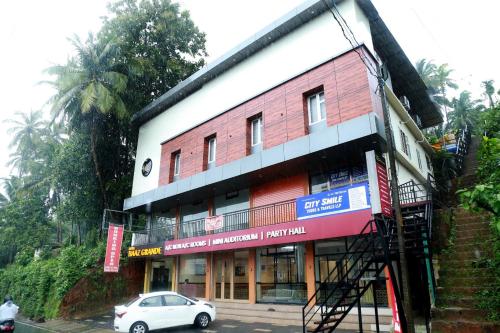 Haaz Grande Kunnamangalam — hotel in Kunnamangalam