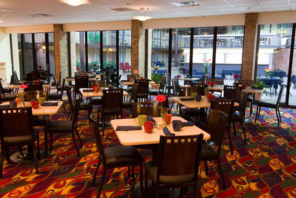 Park Inn by Radisson Sharon - photo 30