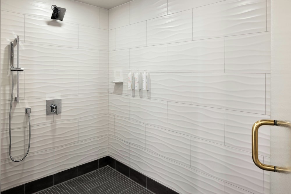 Bloomington Normal Marriott Hotel & Conference Center - photo 25
