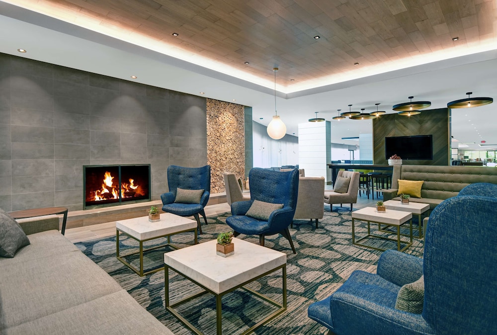 Hilton Peachtree City Atlanta Hotel & Conference Center - photo 2