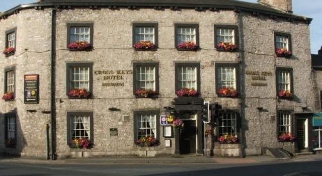 The Cross Keys Hotel — hotel in Milnthorpe