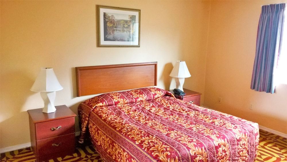 Portland Value Inn and Suites - photo 13