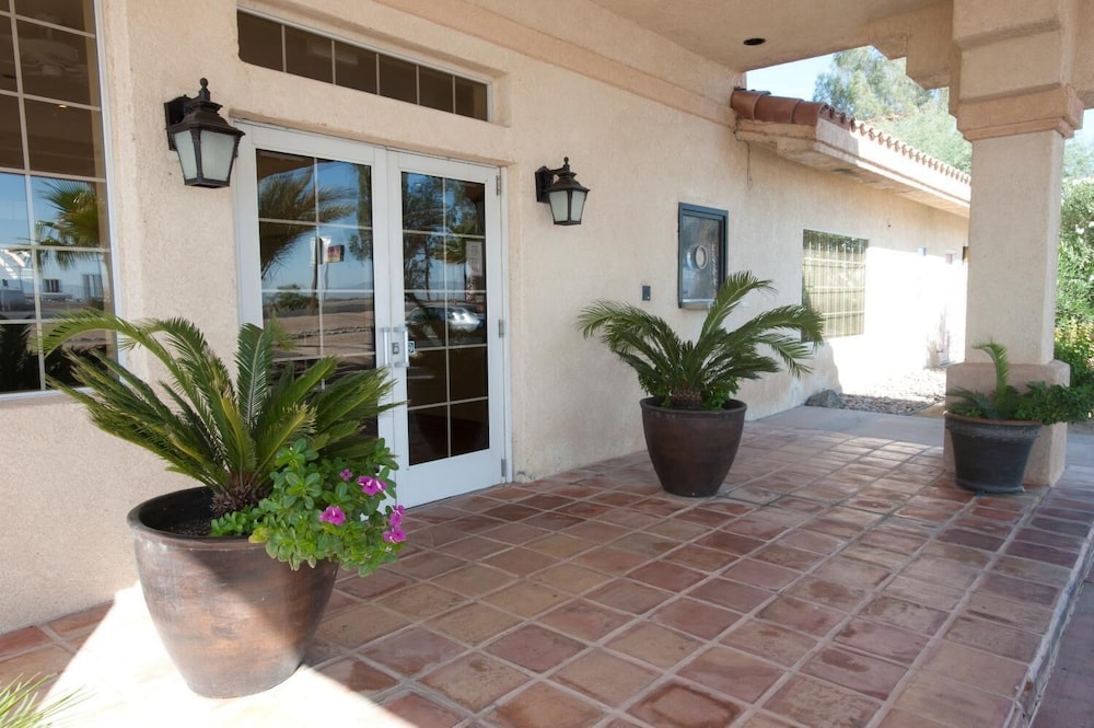 Calipatria Inn And Suites - photo 27